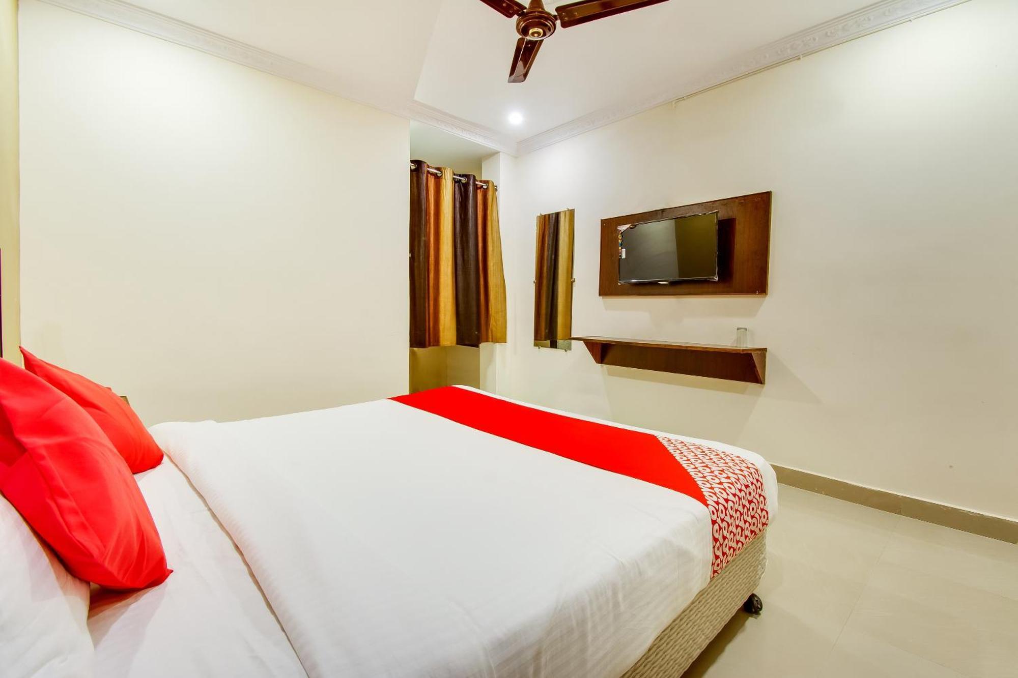 Oyo Akshaya Nest Hotel Vijayawāda Eksteriør billede