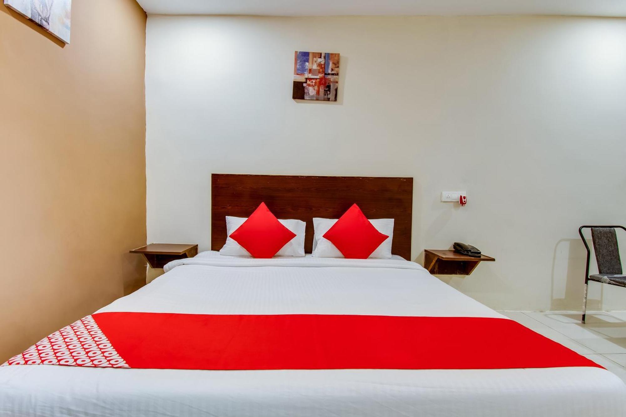 Oyo Akshaya Nest Hotel Vijayawāda Eksteriør billede